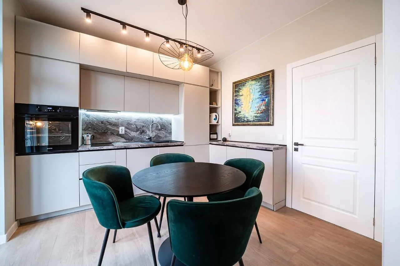 Smart Central Apartment Varna